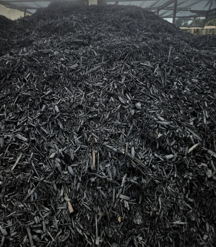 Black Mulch Landscape Supply | Fine Design Outdoor Solutions