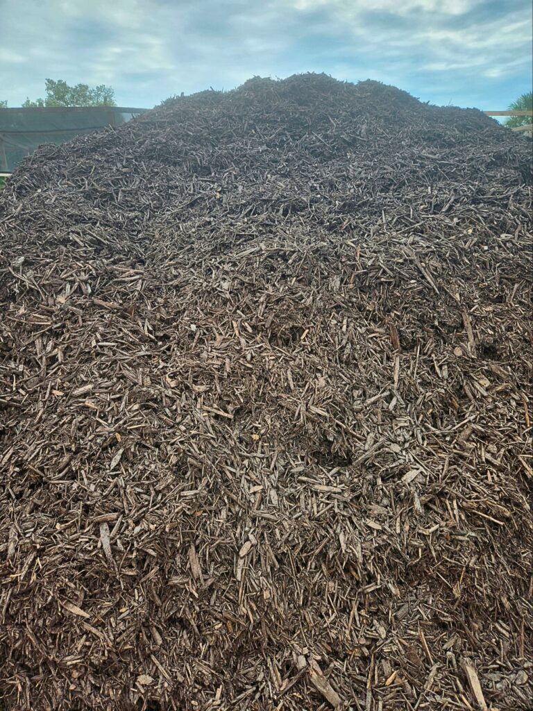 brown mulch landscape supply | Fine Design Outdoor Solutions