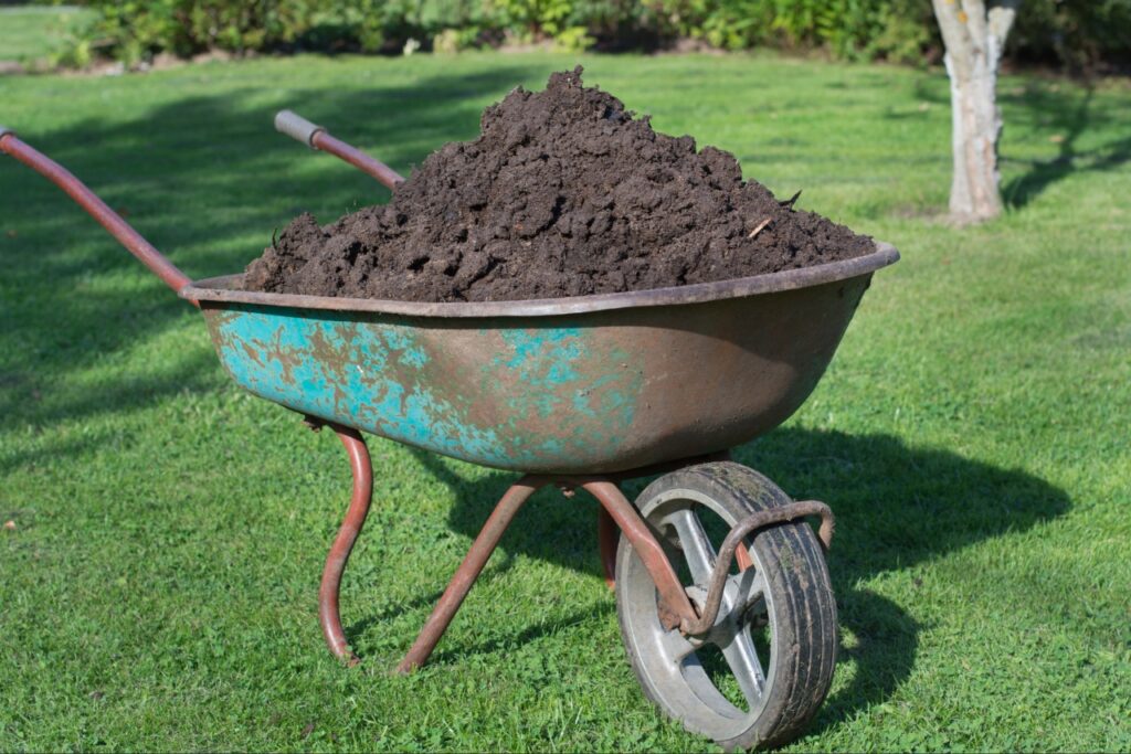 Landscape Supply Guide for Port Charlotte FL Projects 2 landscape supply guide for Port Charlotte FL projects using topsoil to improve soil quality