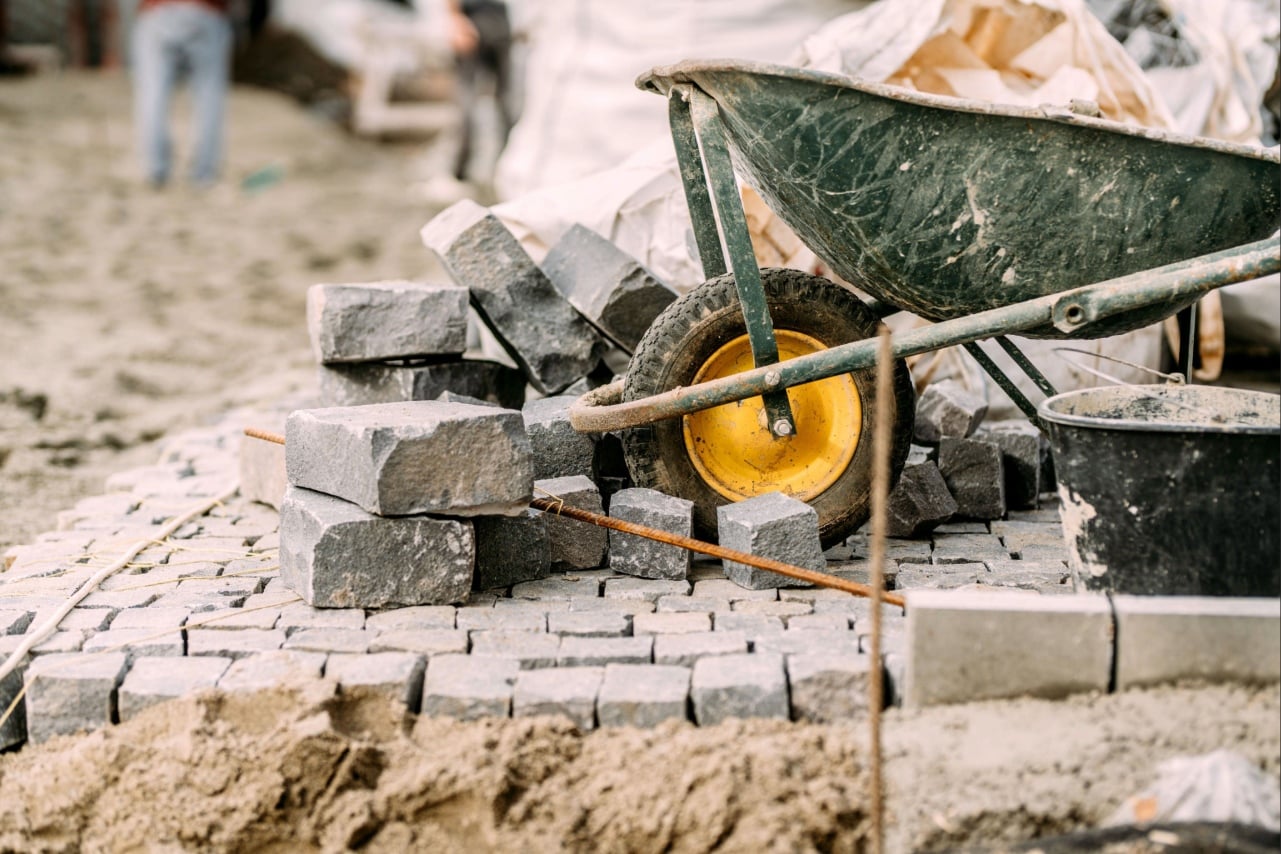 Landscape materials Florida homeowners can use for outdoor projects